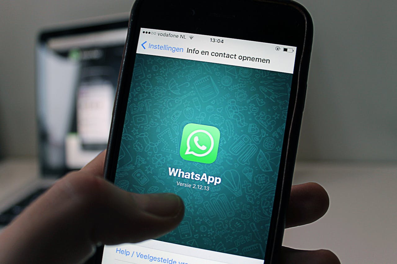 How Do Unblock WhatsApp Message?
